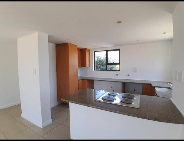 1 BEDROOM PROPERTY TO RENT IN ROOIHUISKRAAL NORTH